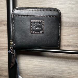 NWT- Dooney & Bourke Florentine Leather Small Zip Around Wallet, Black